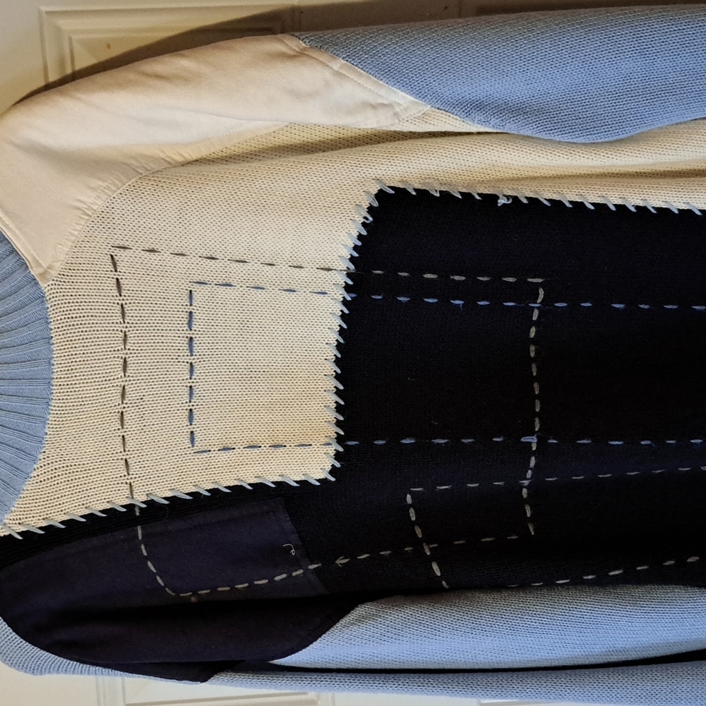 Sweater - Picture 4 of 5